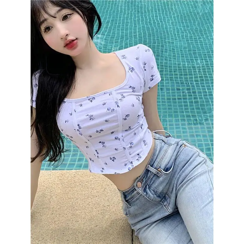 Áo ngắn Tay Hàng Mới Về, Thiết Kế Hình Chim Bồ Câu Mỹ, Dễ Thương Và Gợi Cảm, Họa Tiết Hoa Và Xương Cá, Vừa Vặn Với Thiết Kế Độc Đáo Hợp Xu hướng Áo Thun Ngọt Ngào