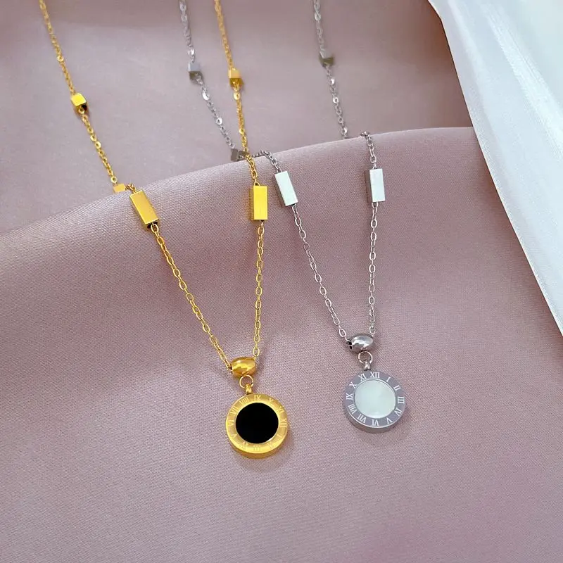 Kalung Titanium Liontin Bulat Putih/Hitam Romawi Super Mewah Anti Karat Dan Luntur Emas 2