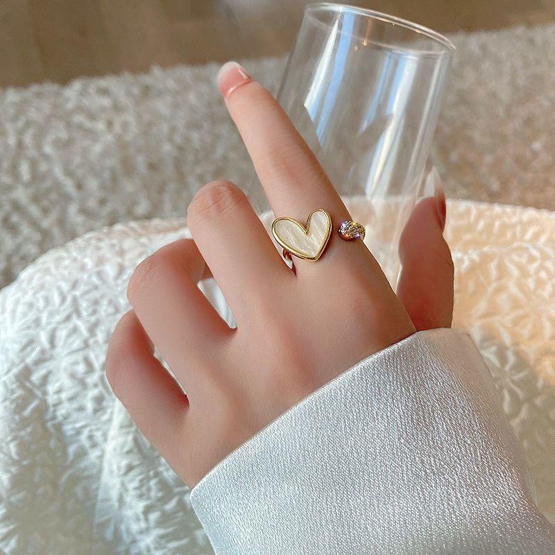 Product Introduction of 2024 New Japanese and Korean Ins Love Ring Female Tide, Niche Design Fashionable Light Luxury Individual Cold Wind Open Index Finger Ring 4