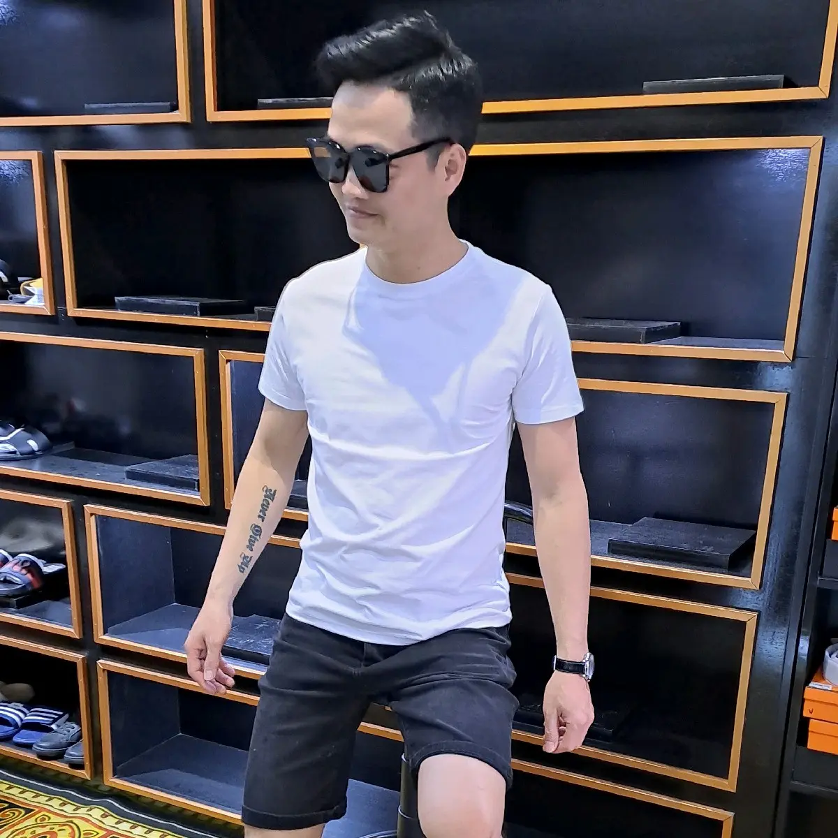 Áo Cổ Tròn Nam Trơn Đơn Giản
