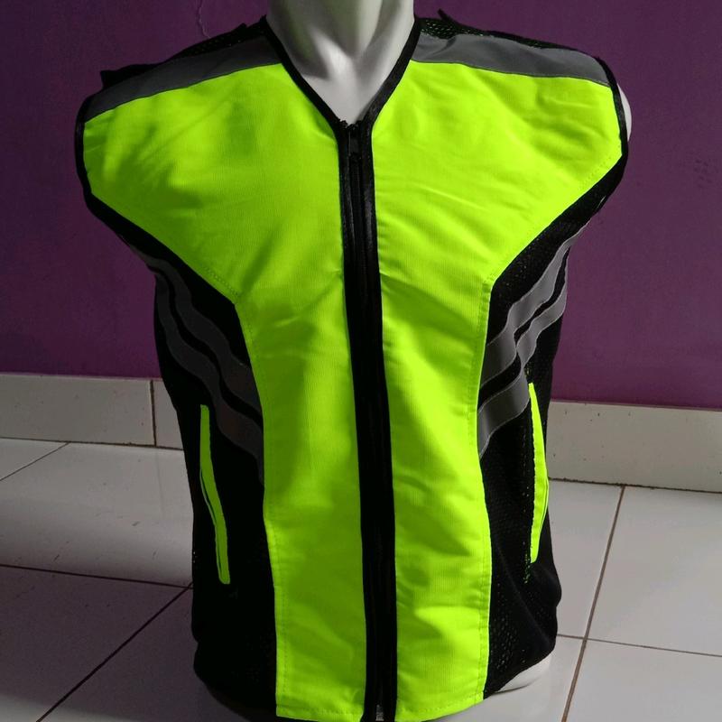 Rompi Hijau Stabilo Serbaguna Bahan Taslan Berkualitas Tinggi Dengan ...