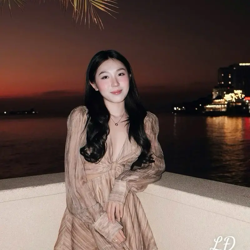 Váy tơ nâu tiểu thư xinh nè
