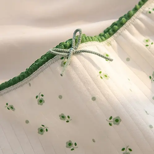 Combo 5 Quần lót nữ cotton dễ thương, Set 5  Quần lót viền ren đáy may mềm mịn họa tiết hoa nhí SAVILL L311 Women Voi 6