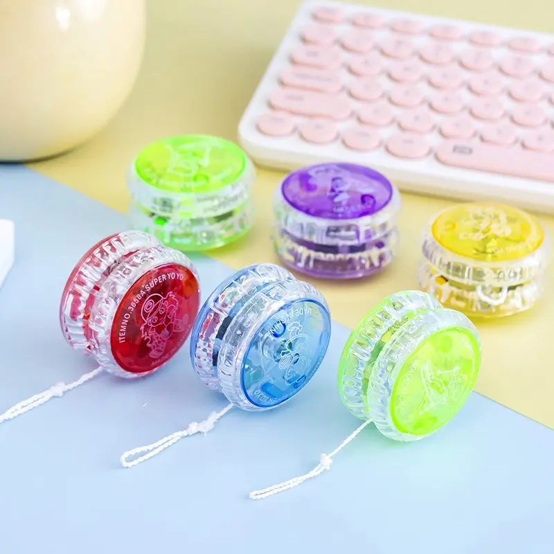 Đồ chơi con quay Yoyo có gắn đèn Led phát sáng cùng nhiều màu sắc giúp bé tha hồ chơi đùa cùng bạn bè và người thân Toy 1