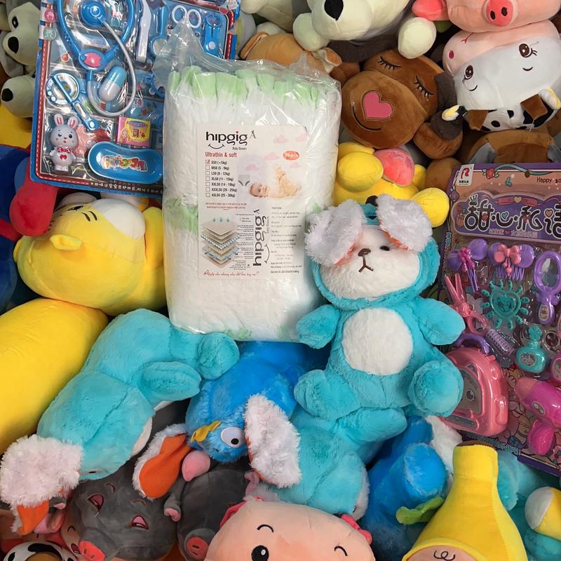 [ kèm 2 quà ] 150 bỉm dán kèm gấu và đồ chơi cho bé