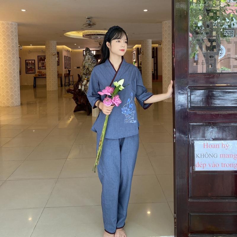 Set đồ thời trang nữ đi chùa chéo thêu an Áo 2