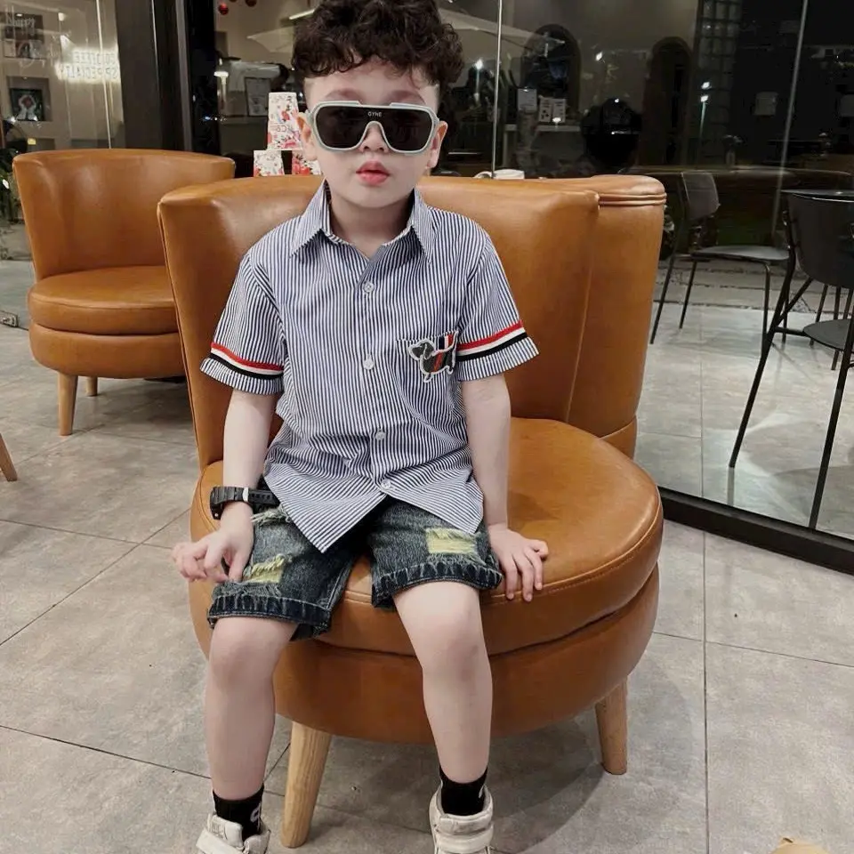 [TẶNG KÈM ĐỒNG HỒ] SET ÁO SƠ MI SỌC PHỐI QUẦN JEAN RÁCH CHO BÉ [9-28KG] bộ đũi