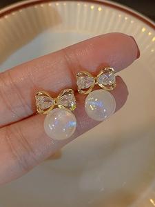 かわいいリボンデザインのスタッドピアス、女性用エレガントラインストーン装飾ピアス、パーティーや日常使いにぴったりのトレンディで上品な誕生日プレゼント向けジュエリー