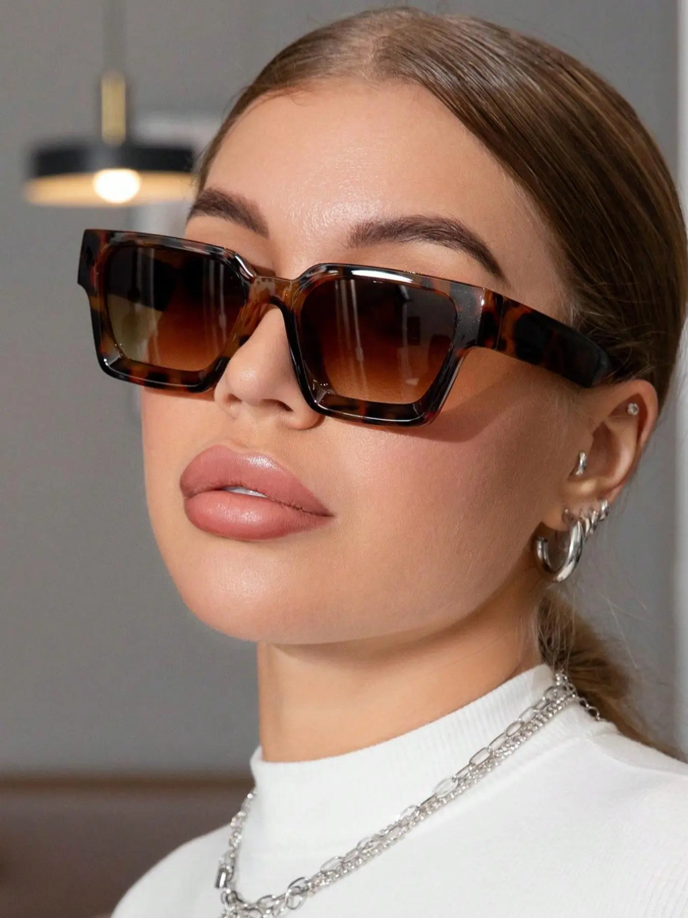 Unisex Vintage Tortoiseshell Square Frame Sunglasses, Rich Girl Sunglasses, Trendy Casual Full Rim Sunglasses for Everyday Use, Fashion Accessories for Outdoor Activities