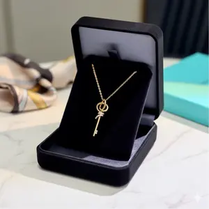 Kalung Liontin Kunci Kristal Premium Desain Unik Gaya Elegan Kekinian