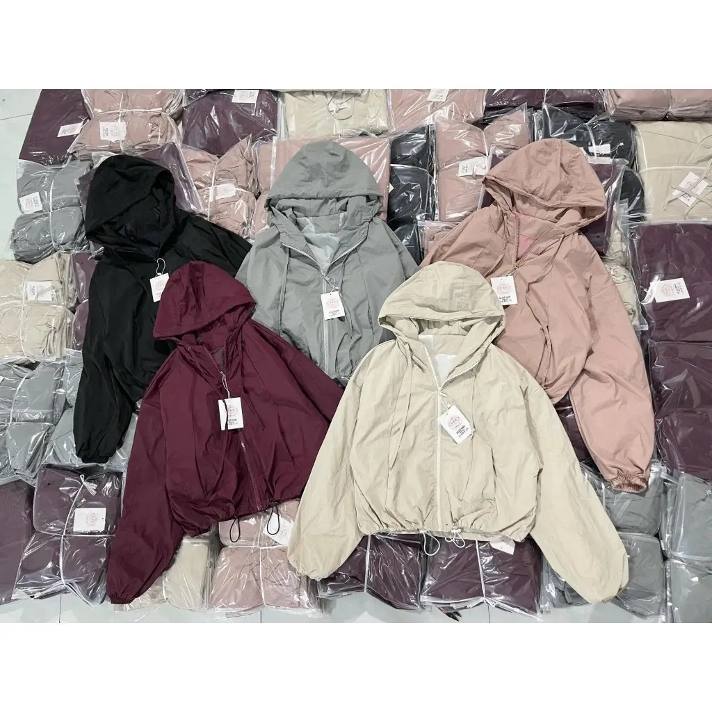 Áo gió nữ nhăn 2 lớp dáng ngắn có dây điều chỉnh - Jacket - Top Nhung Women