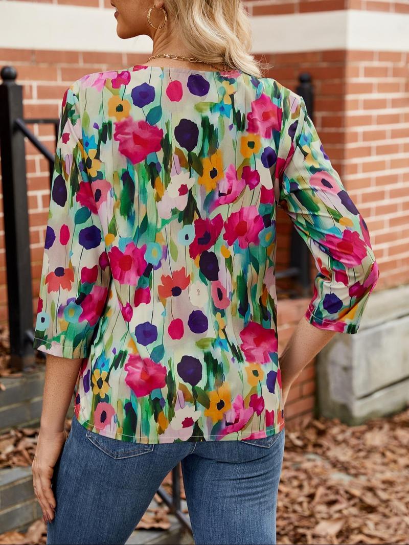 Product Introduction of Women's Floral Print  Shirt, Casual V Neck  Top for Summer, Women's Clothing for Daily Wear 4