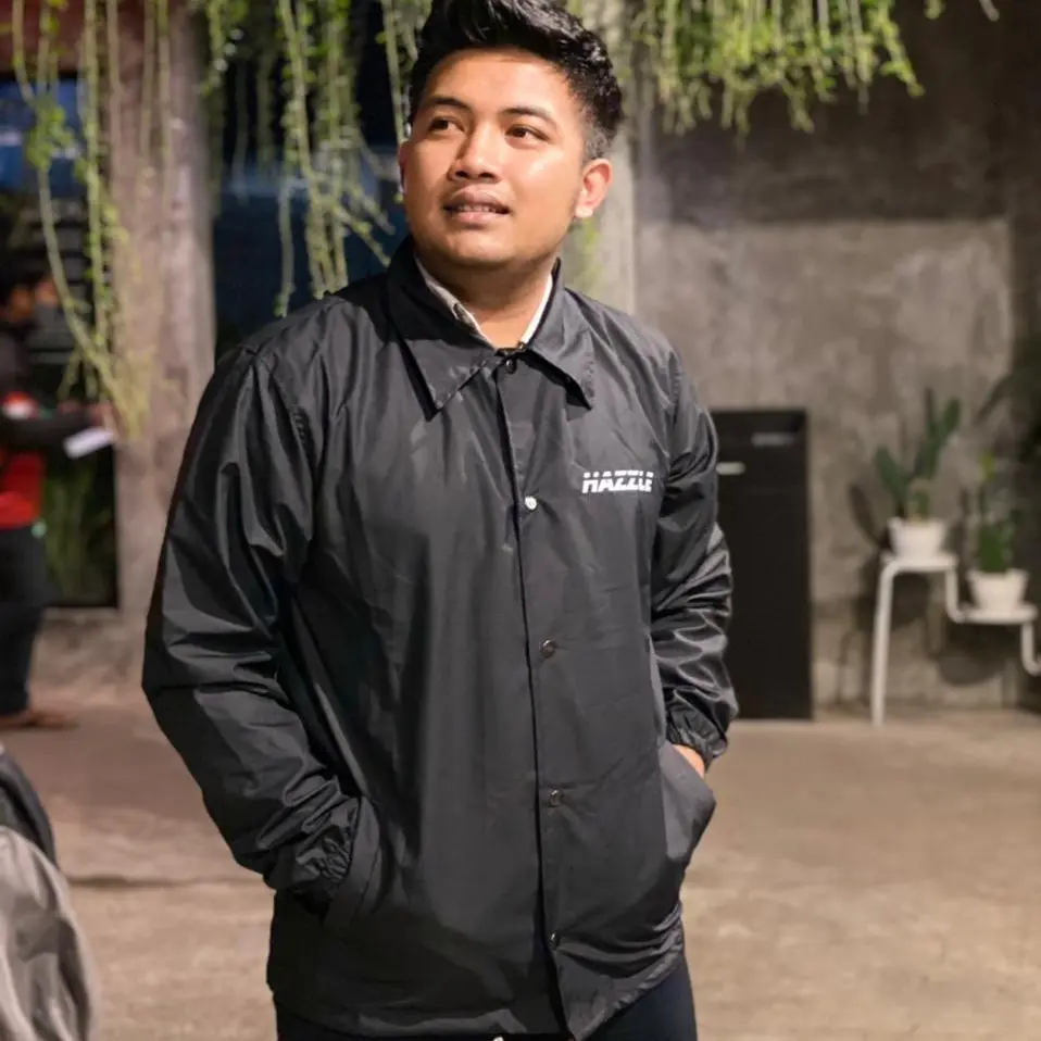 HAZZLE JAKET COUCH HITAM PREMIUM