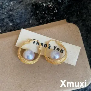 [Xmuxi] Anting Retro Lingkaran Mutiara Kapas Emas Detail Bertekstur Elegan Q399