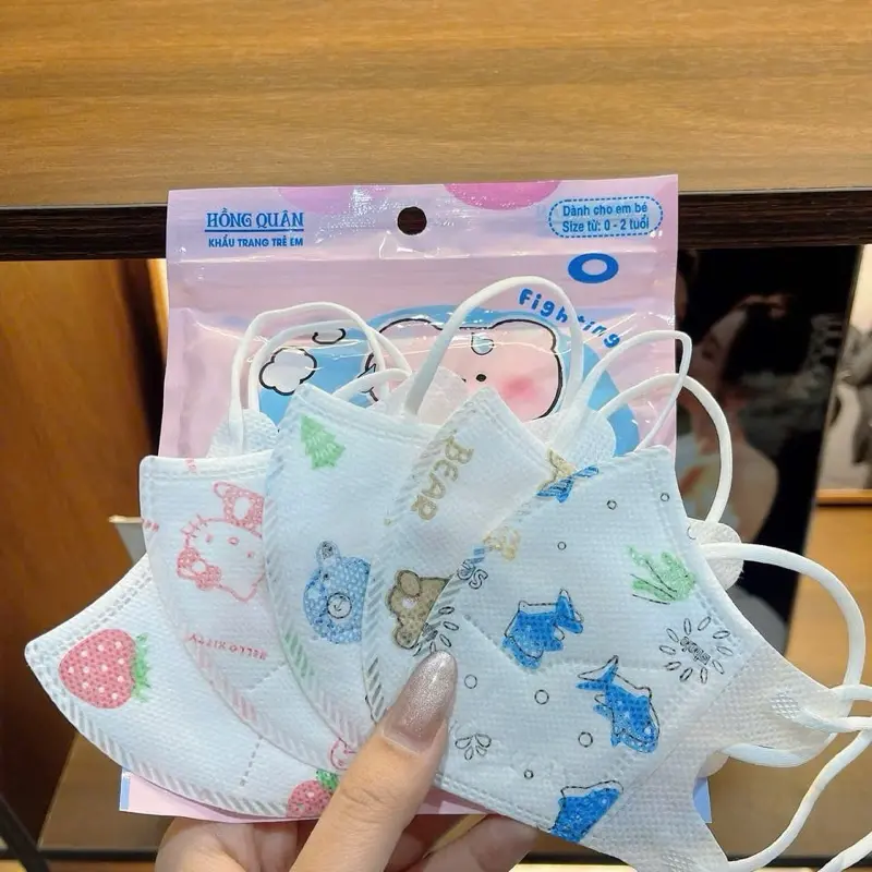 (Combo 100 cái) Khẩu Trang 5D bé 3 Dày Dặn Lớp Lọc Mịn 2.5PM bảo vệ sức khoẻ cho bé 3