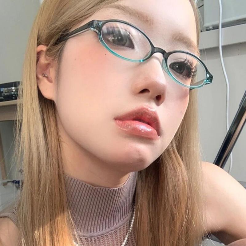 Oval Shaped Glasses for Women Fashion Narrow Glasses Readers Retro Eyewear Party Favors 4