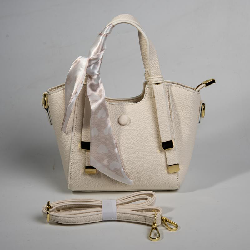 [LIVE - 8882] Túi Xách Nữ Da Mềm Thời Trang Quảng Châu Cao Cấp Chi Tiết Mạ Vàng Tặng Kèm Khăn Lụa bag 4