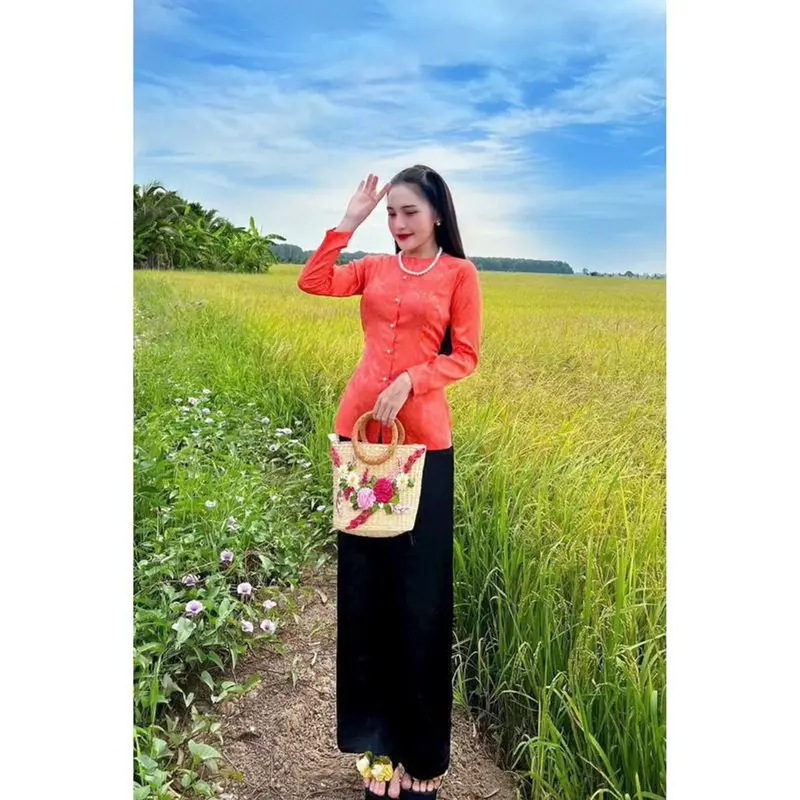 Áo Bà Ba ( Áo lẻ ) Gấm Lụa Hoa Văn - Tay Dài Nút ngọċ Trai- Loại  1 - Hàng May Của Hàng - Đủ Size Đủ Màu Women Top Sơ Mi 2