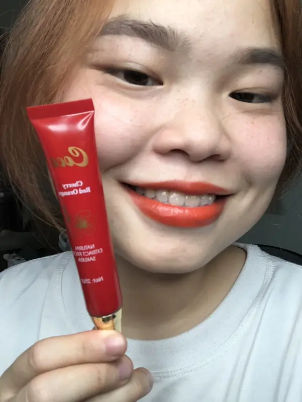 Dưỡng môi hoa anh đào nhật bản kích màu môi sau bong màu đậm và chuẩn tuýp 25g Sáp dưỡng môi Son Nữ 1