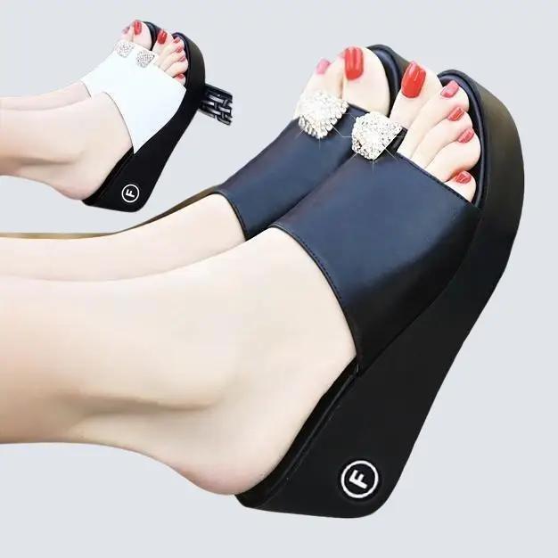 Dép Nữ Đế Xuồng Đế Bằng 5p Quai Ngang Xỏ Ngón Đính Đá DéP GiàY-MãSố D930