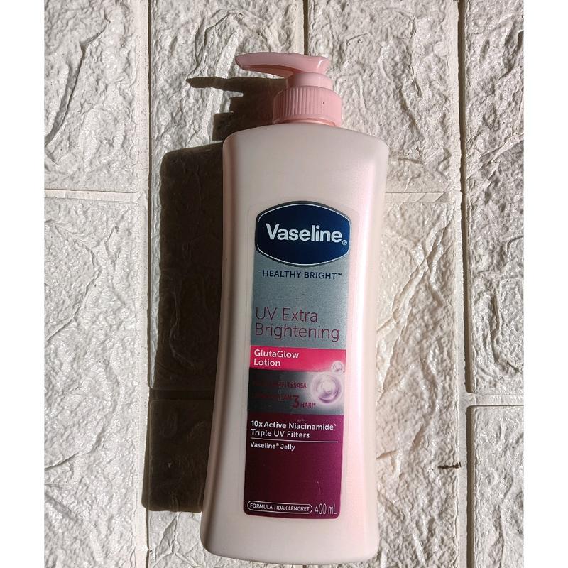 Vaseline UV Extra Brightening Gluta Glow 400ml 4