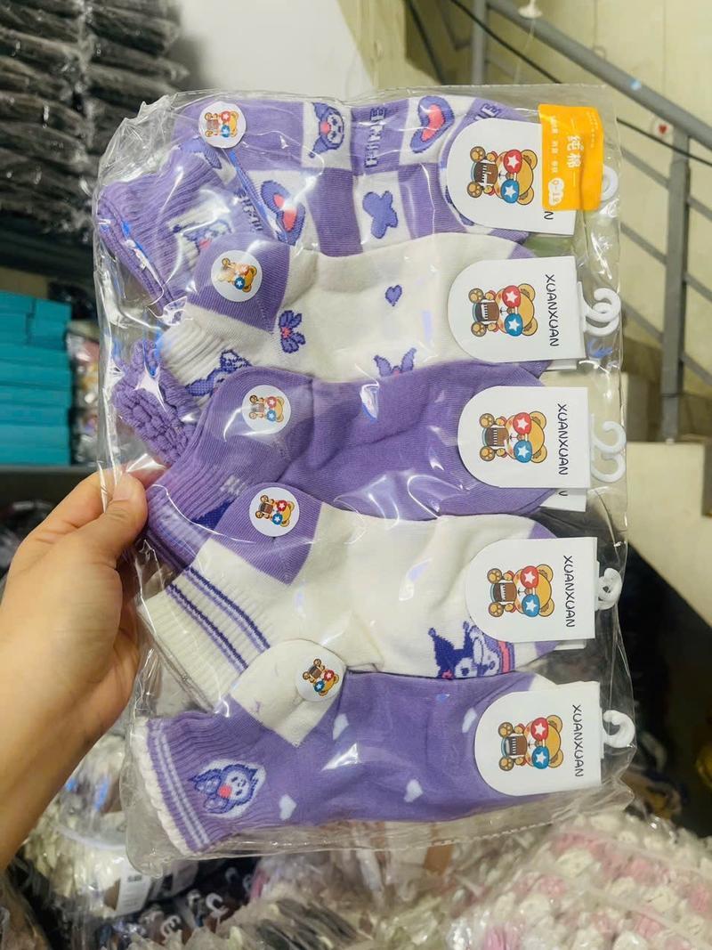 Product Introduction of Bộ 10 đôi tất cho bé gái Kuromi, size S/M/L, chất liệu cotton co giãn 4 chiều 6