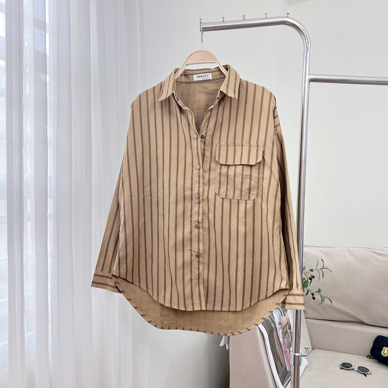 Áo Sơ Mi Nữ Kẻ Sọc Đôi Nút Bấm 1 Túi Hộp Chất Kaki Nhung Mềm Mịn Freesize Form Rộng Vừa | SUBICI Nữ Women