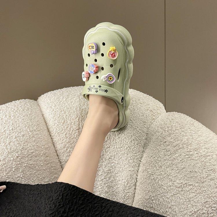 Product Introduction of Hole Shoes Eva Women's Platform plus Height Increasing Summer Outer Wear Closed Toe Non-Slip Deodorant Cartoon New Cool Beach 15