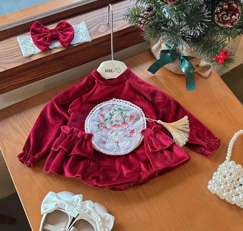 T.Huyền Body Cách Tân Nhung Đỏ Cho Bé Gái 3-9 Kg Mặc Tết Noel Body Đầy Tháng