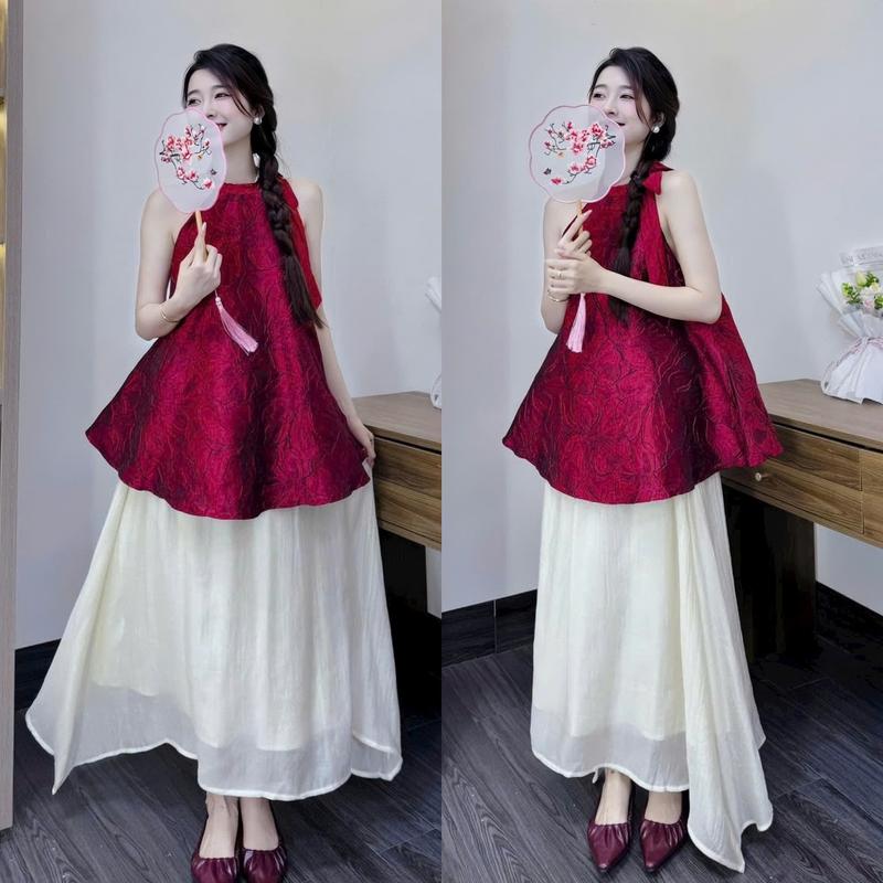 Set đồ nữ áo gấm hoa thiết kế cổ yếm form rộng kèm chân váy voan tơ 2 lớp dáng xòe sang chảnh phù hợp cho các nàng Women Top