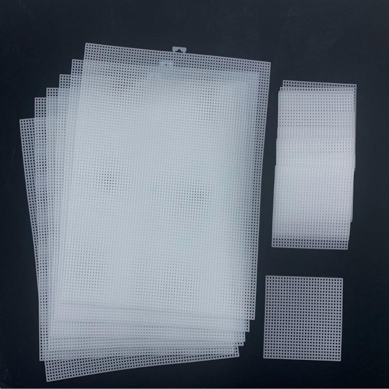 Product Introduction of Cross Stitch Ornaments 28x21cm Cross Stitch Canvas Grid 14CT Handmade Embroidery Fabric Canvas Grid Convenient Square Plastic Canvas Fabric Women 10