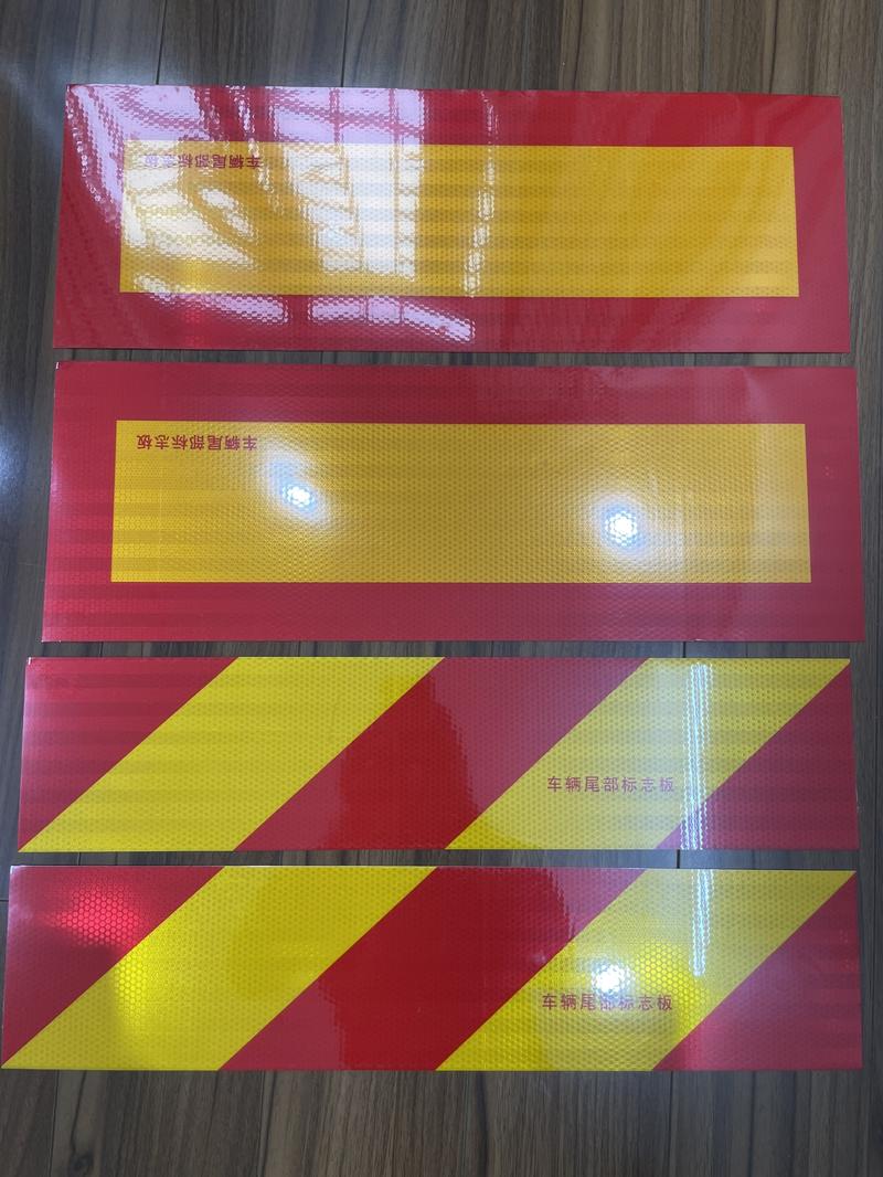 Product Introduction of Cặp đôi miếng nhôm phản quang sau xe tải ben đầu kéo 6
