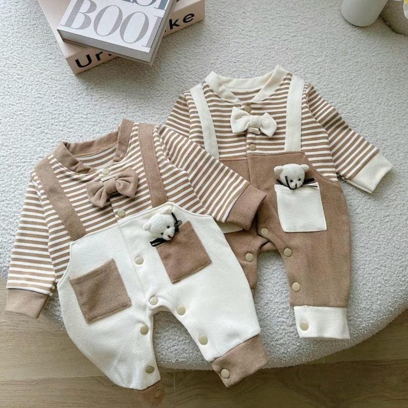  Bộ Bodysuit Dài Tay Babyshop88vn Cho Bé Trai Bé Gái M1.8.24-7 Jumpsuit Mẫu Túi Gấu - Chất liệu Zip Lông - Màu Nâu Be - Trẻ từ 1-12 tháng tuổi 