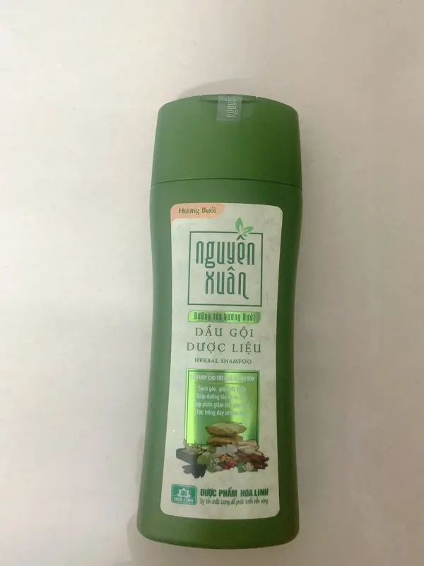 Dầu gội dược liệu Nguyên Xuân Dưỡng tóc Hương bưởi 200ml 1