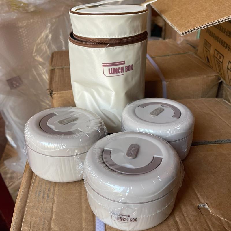 Hộp Cơm Văn Phòng, Hộp Cơm Giữ Nhiệt LUCKY LUNH BOX -  BENTO BOX - MEAL BOXKèm Thìa Đũa Túi , Thiết Kế 3 Ngăn Riêng Biệt Kèm Ruột Inox 304 3