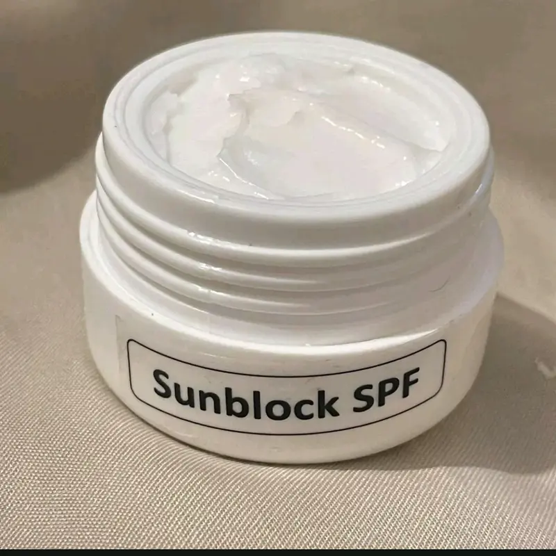 Paket Cream H*MH 0.1 + Sunblock SPF 50 untuk Memutihkan dan Melindungi Kulit dari Sinar Matahari - Facial, Hitam, Melembutkan 4