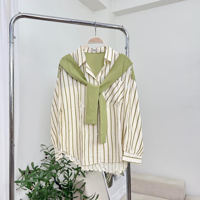 Áo Sơ Mi Nữ Kẻ Sọc 1 Túi Phối Vạt Vai Quàng Khăn Hàn Quốc Freesize Form Rộng