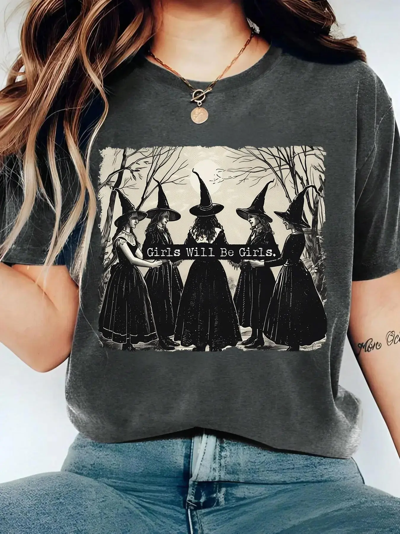 Women's "girls Will Be Girls" Print Round Neck Tee, Trendy Casual Halloween Themed Drop Shoulder Short Sleeve Graphic Print T-shirt for Daily Wear, Kawaii Clothing, Ladies All Seasons Tops, Tops for Women, Vintage Graphic Tees