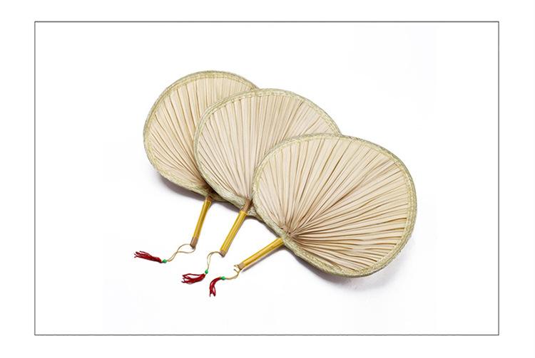 Product Introduction of Liangshun Palm Fan Handmade Traditional Palm Fan Large Palm Fan Banana Leaf Fan Dance Painting Fan 2