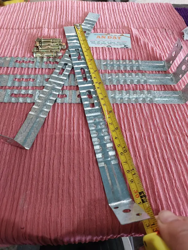 20 cái bát râu / Bát râu tường / thép râu tường / Sắt râu / Sắt neo tường 2