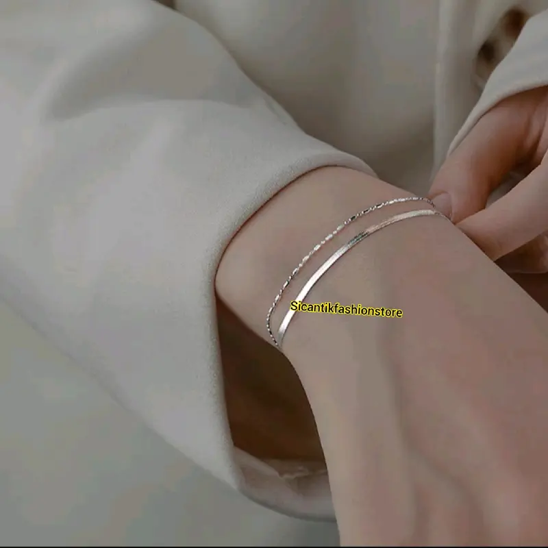 GELANG TITANIUM WANITA SILVER 2 LAYER TRENDING TERBARU ASLI TITANIUM ANTI KARAT SELAMANYA GELANG TITANIUM FASHION STYLE WANITA KOREA GELANG TANGAN GEPENG 2 LAYER Harian Perempuan Sukses Pria Bracelets 4