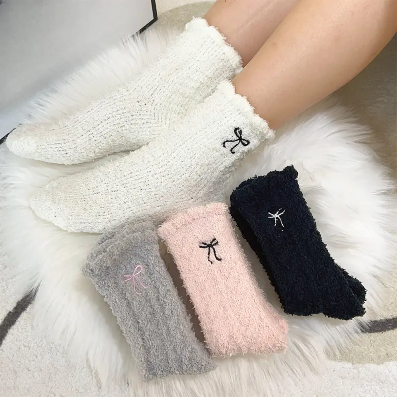 Tất Họa Tiết Thắt Nơ Thời Trang, 1 Đôi, Dành Cho Bé Gái Và Phụ Nữ, Thích Hợp Cho Mùa Thu Và Mùa Đông, Dày Dặn Và Ấm Áp, Được Làm Bằng Lông Cừu San Hô, Tất Ống Giữa, Thoải Mái 0