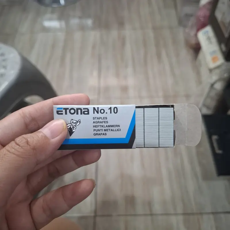 1 box kecil Atom ETONA NO.10 isi stapler 3