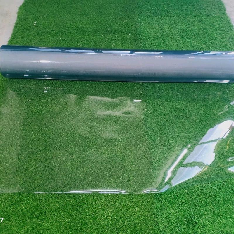 Tấm nhựa PVC dày 1mm trong suốt dùng làm Khăn trải bàn, vách ngăn, trải giường spa 1