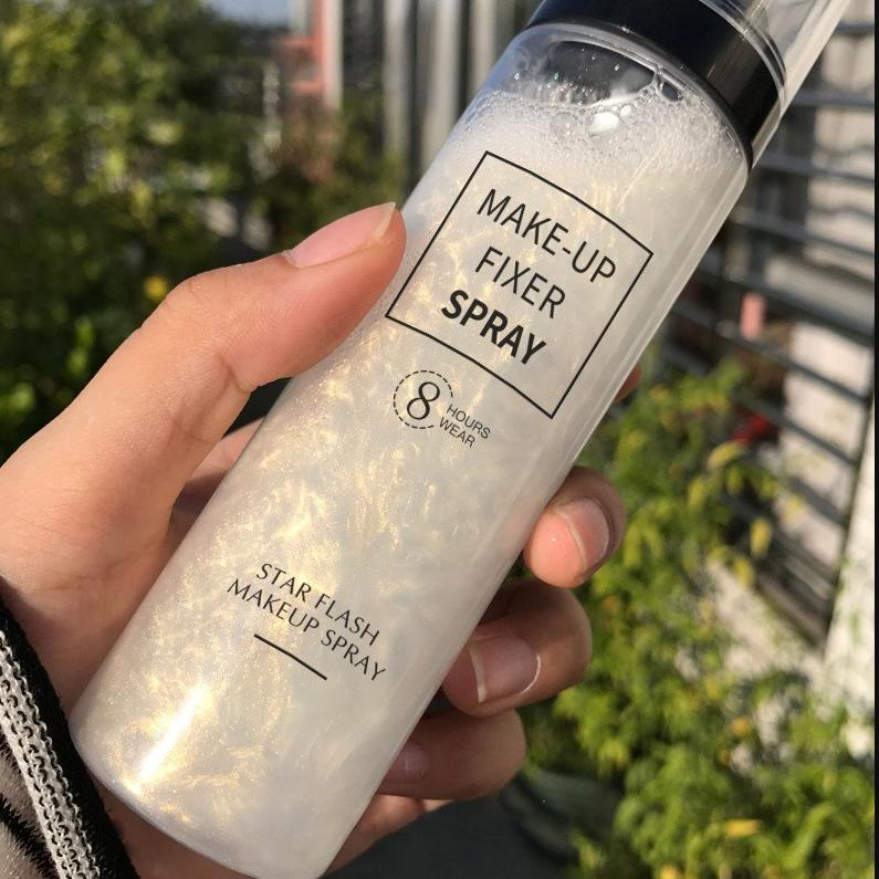 Xịt khóa Makeup Star Flash Make Up Spray 8 Hours Wear Xịt giữ makeup cố định lớp trang điểm bắt sáng lâu trôi