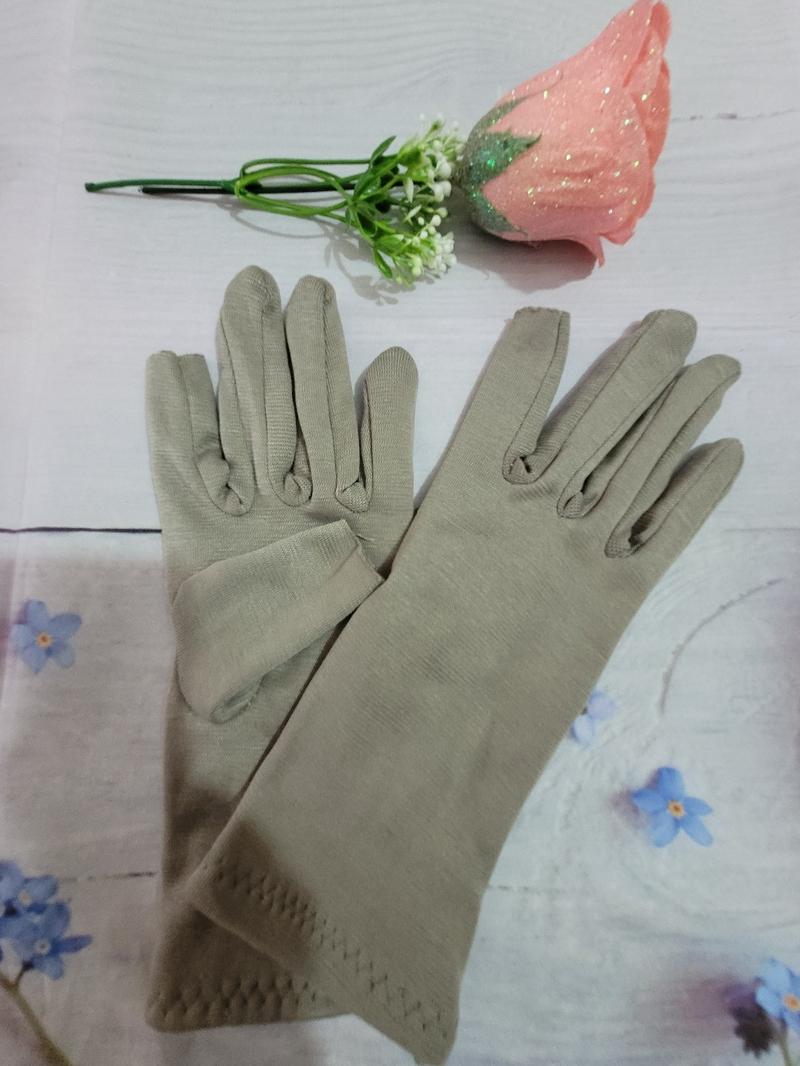 Product Introduction of 1 ĐÔI BAO TAY 3 TẤC 3 LỚP NGUYÊN NGÓN , CẮT 2 NGÓN VẢI COTTON CỰC DÀY MỀM CHỐNG NẮNG Ủ KEM SIÊU TỐT.CHIỀU DÀI 25CM . 11