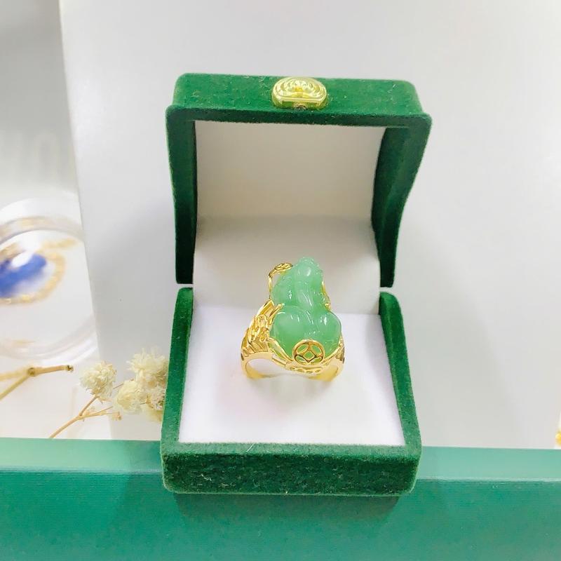 Nhẫn tỳ hưu mạ vàng 18 k mặt đá xanh .cẩm thạch , màu vàng, phong thủy  mang lại ý nghĩa về tài lộc, Titan 4