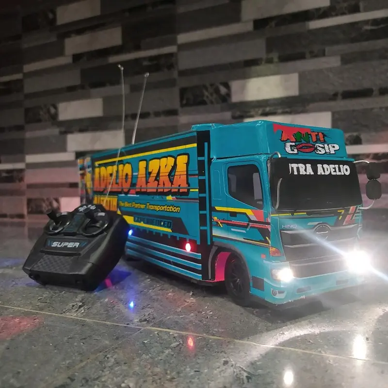 truk oleng tronton_truk oleng_Mainan Anak_truk kece_oleng murah Set Hadiah Beraneka warna Game Cowok Cewek Anak Mainan Miniatur  Truck Control Remote Game Cowok Beraneka warna Pengendali Jarak Jauh Perkembangan Anak Red 1