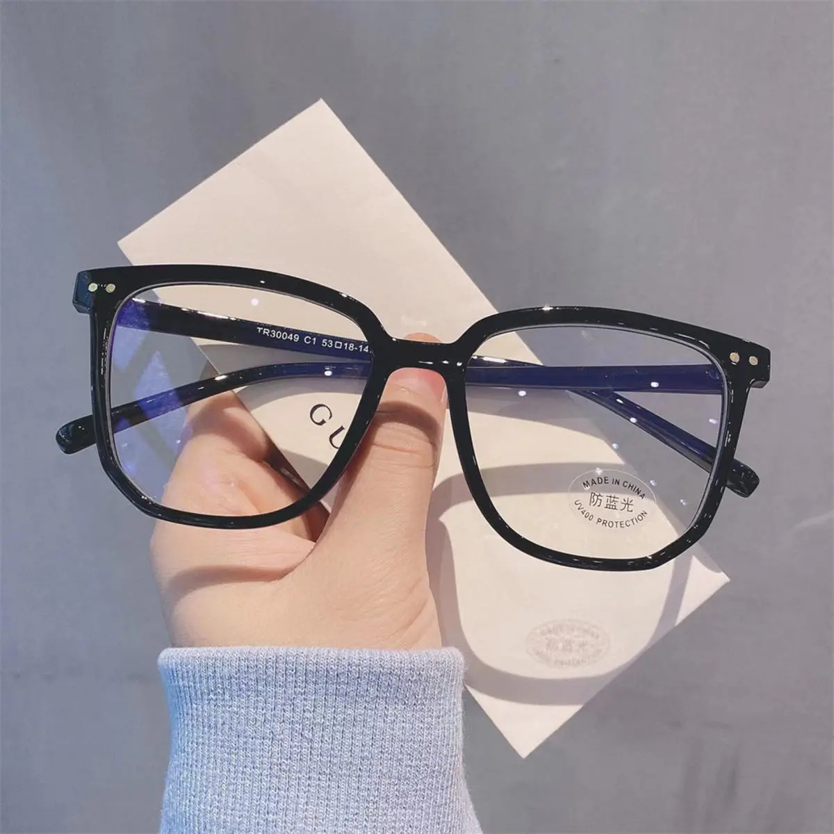 UV Protection Anti Blue Light Glasses Stylish Durable Anti Blue Light Transparent Frame Eyewear Lightweight Unisex Computer Glasses for Office Use