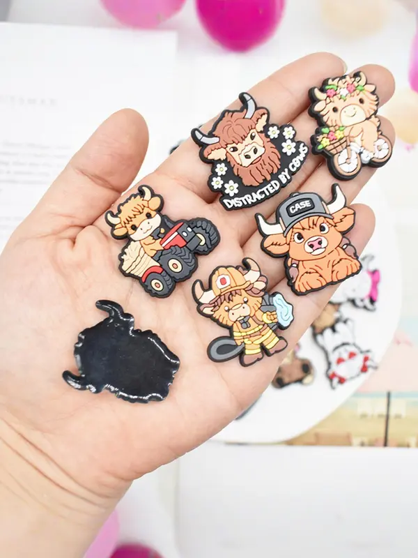 Random Style Cow Design Shoe Charm, Cute Cartoon Shoe Decoration for Women & Girls, Fashionable Shoes Decorations for Clogs for Daily Use 6